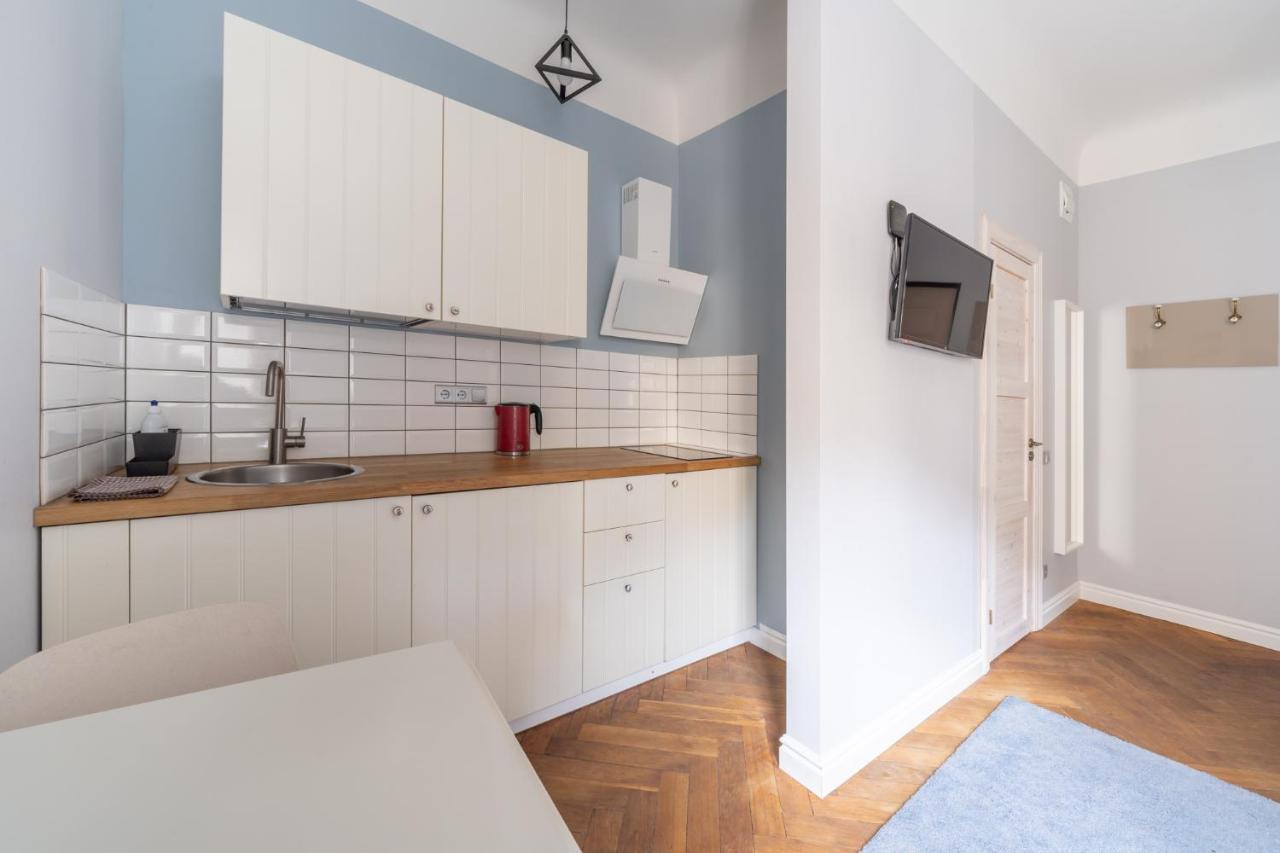 Baltic Design Apartments With Free Parking And Self Check In Riga Esterno foto