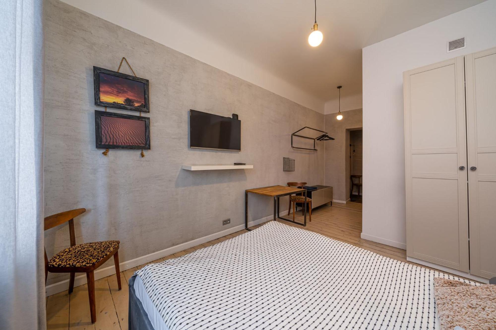 Baltic Design Apartments With Free Parking And Self Check In Riga Esterno foto