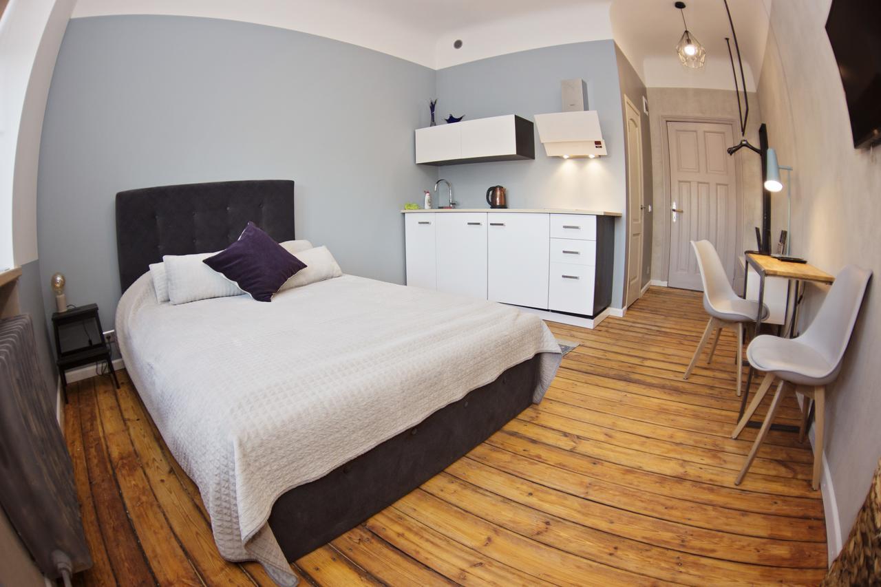 Baltic Design Apartments With Free Parking And Self Check In Riga Esterno foto